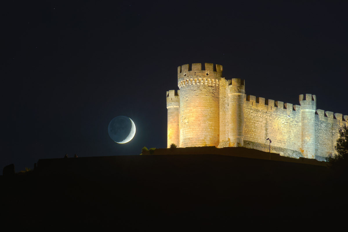Contemplando la Luna